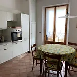Donella Con Parcheggio Privato Lejlighed