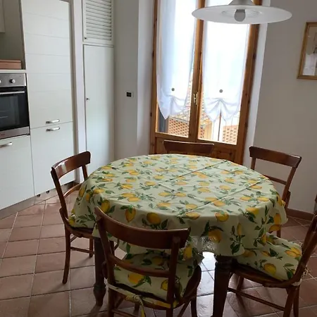 Donella Con Parcheggio Privato 아파트 *